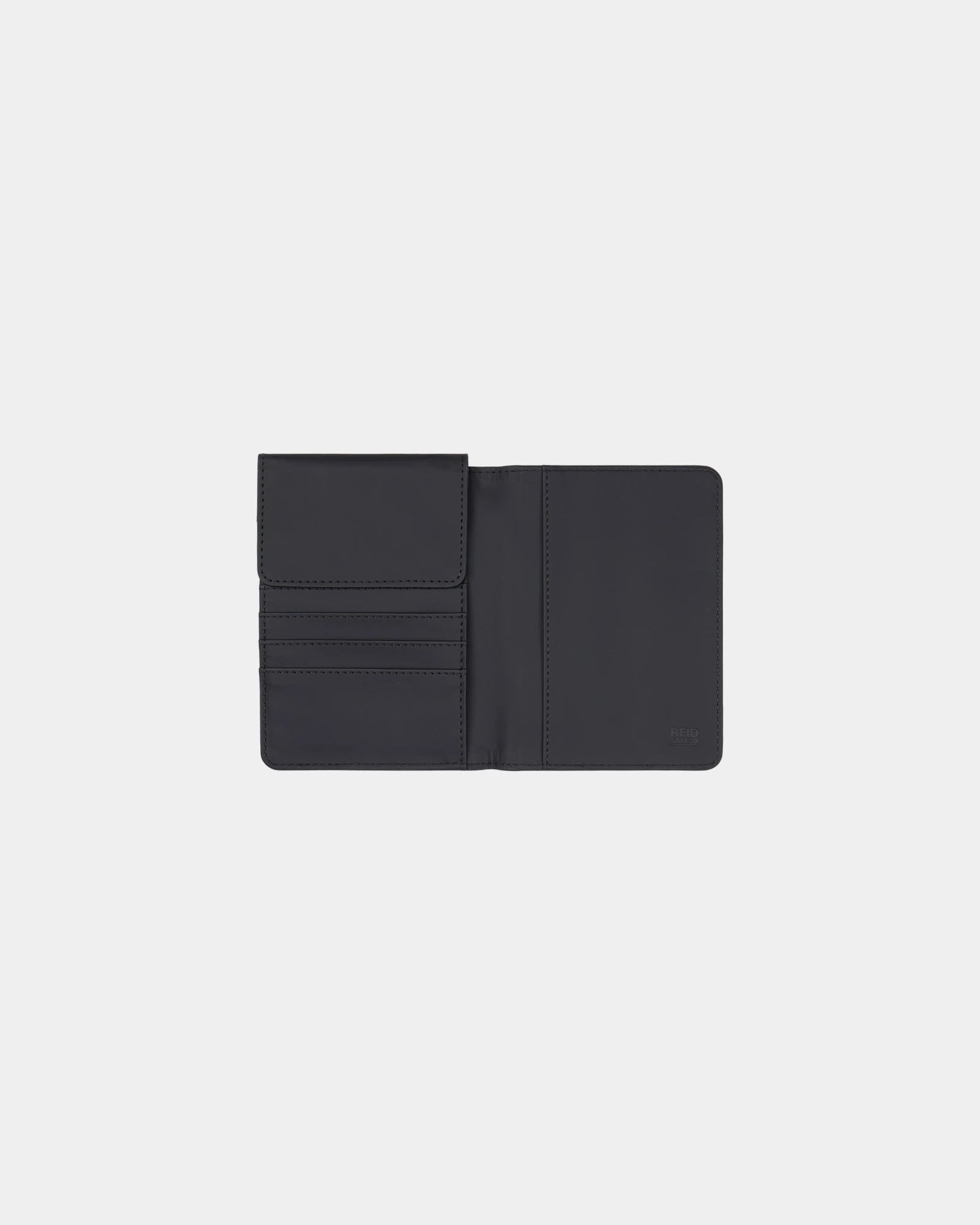 Custom recycled PU passport holder Vinga Baltimore - 1