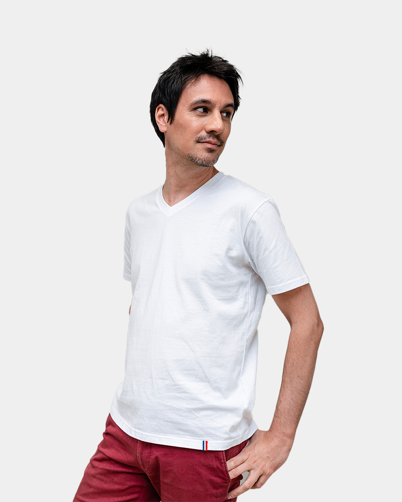 Men's V-Neck T-Shirt Made in France to Personalize