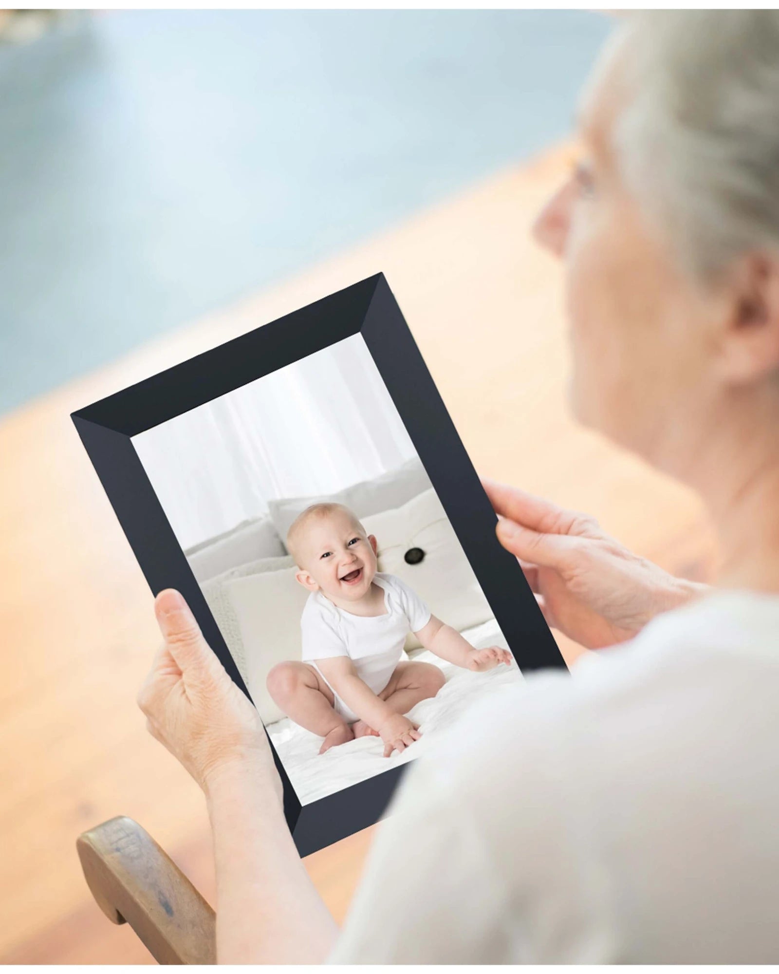 Promotional 10" digital photo frame with Wi-Fi - 6