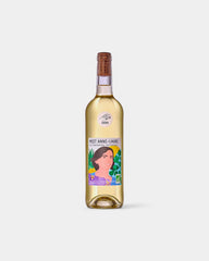 Wine bottle meet Anne-Laure to personalize