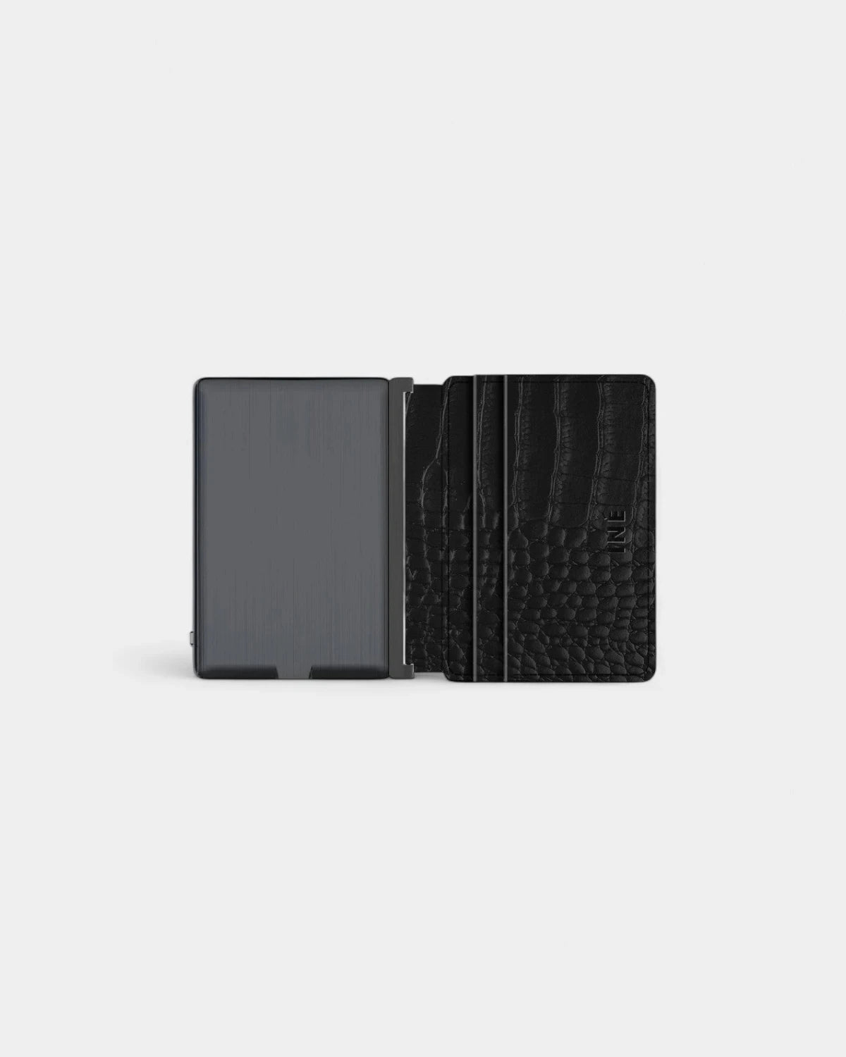 Customizable anti-RFID recycled leather card holder