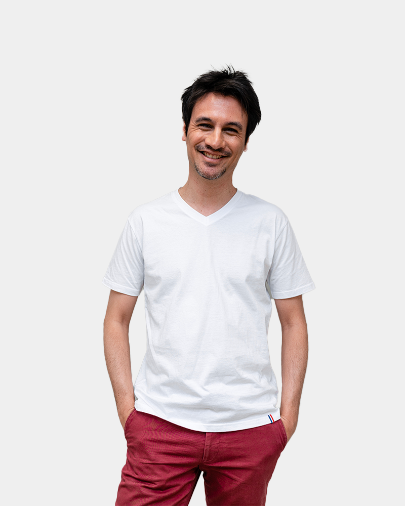 Men's V-Neck T-Shirt Made in France to Personalize