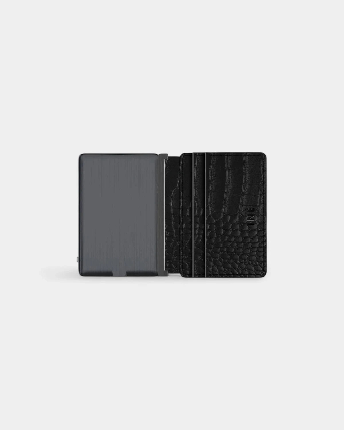 Customizable anti-RFID recycled leather card holder