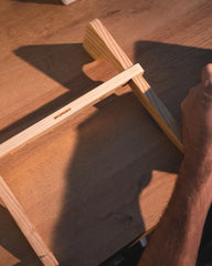Custom recycled pallet wood laptop stand Ekomodo Altxa