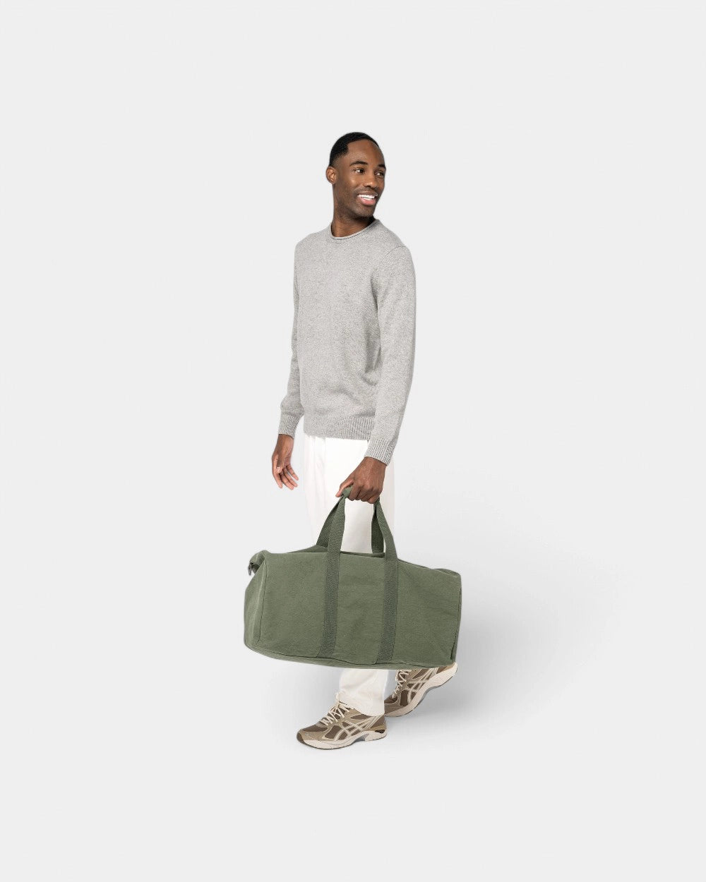 Eco-friendly Vintage Travel Bag to Personalize