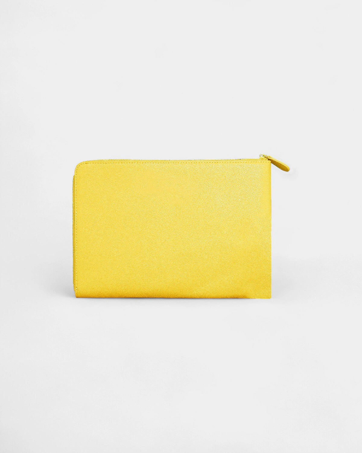 Iné Laptop Pouch in Recycled Leather to Personalize