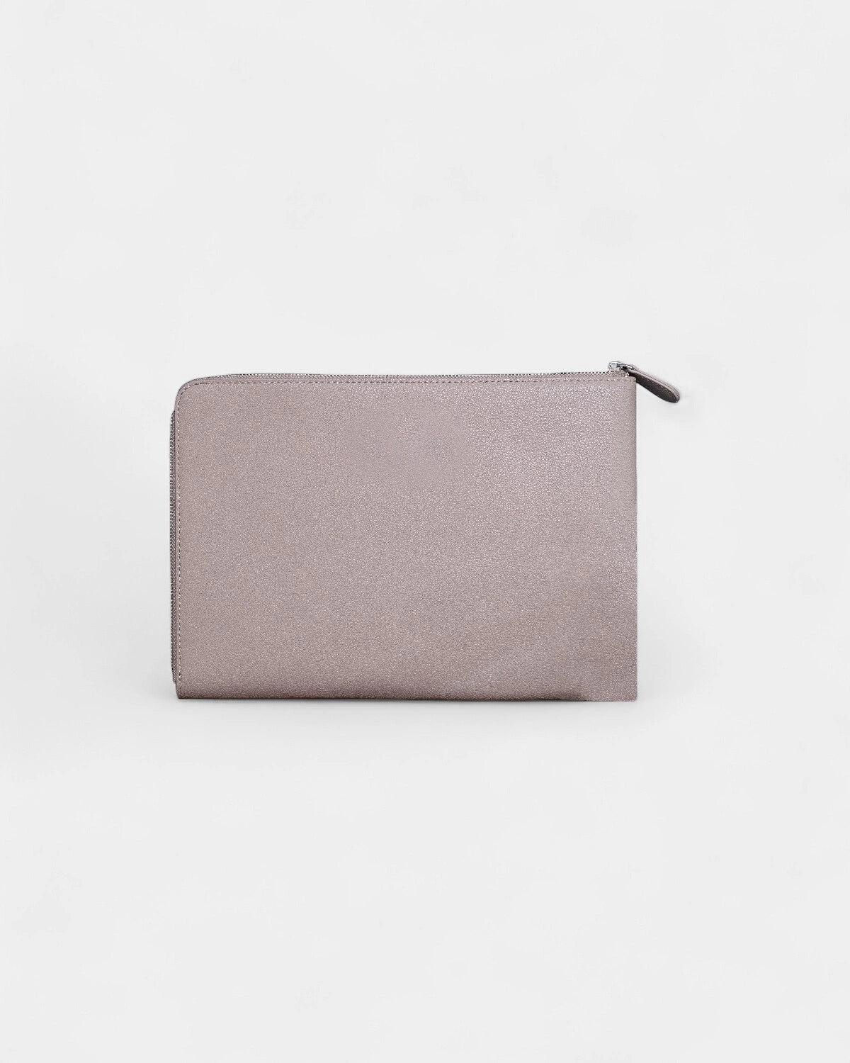 Iné Laptop Pouch in Recycled Leather to Personalize
