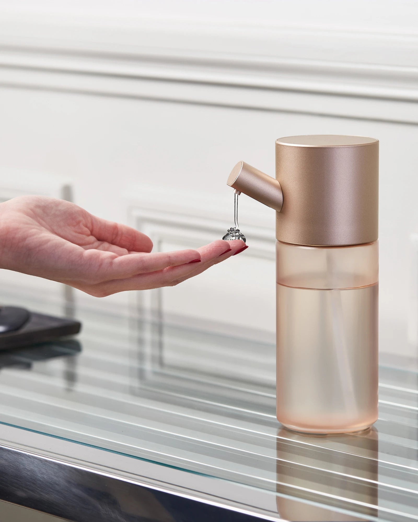 Custom contactless gel dispenser Lexon Horizon Dispenser - 9