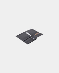 Custom recycled leather Flat 15” laptop brief Lexon - 3