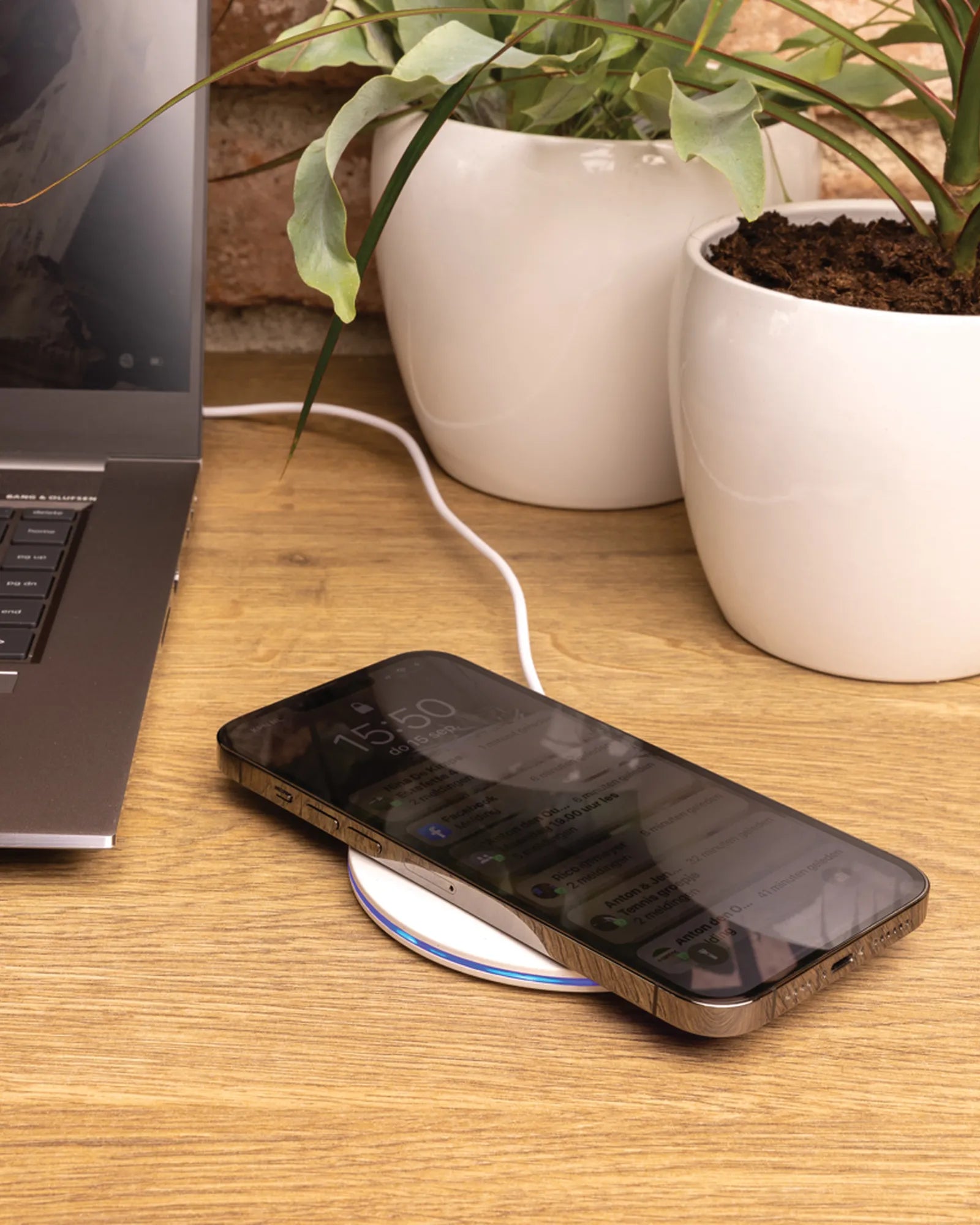 Custom recycled 15W wireless charger - 5