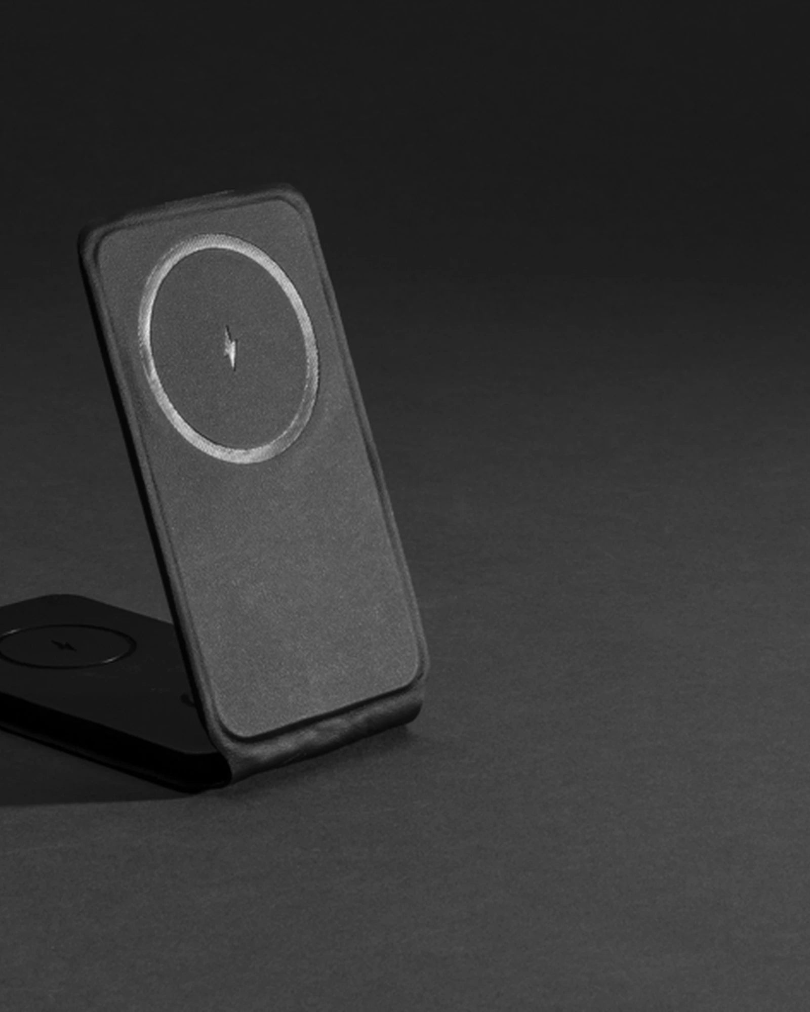 Promotional recycled PU wireless charger Swiss Peak - 8