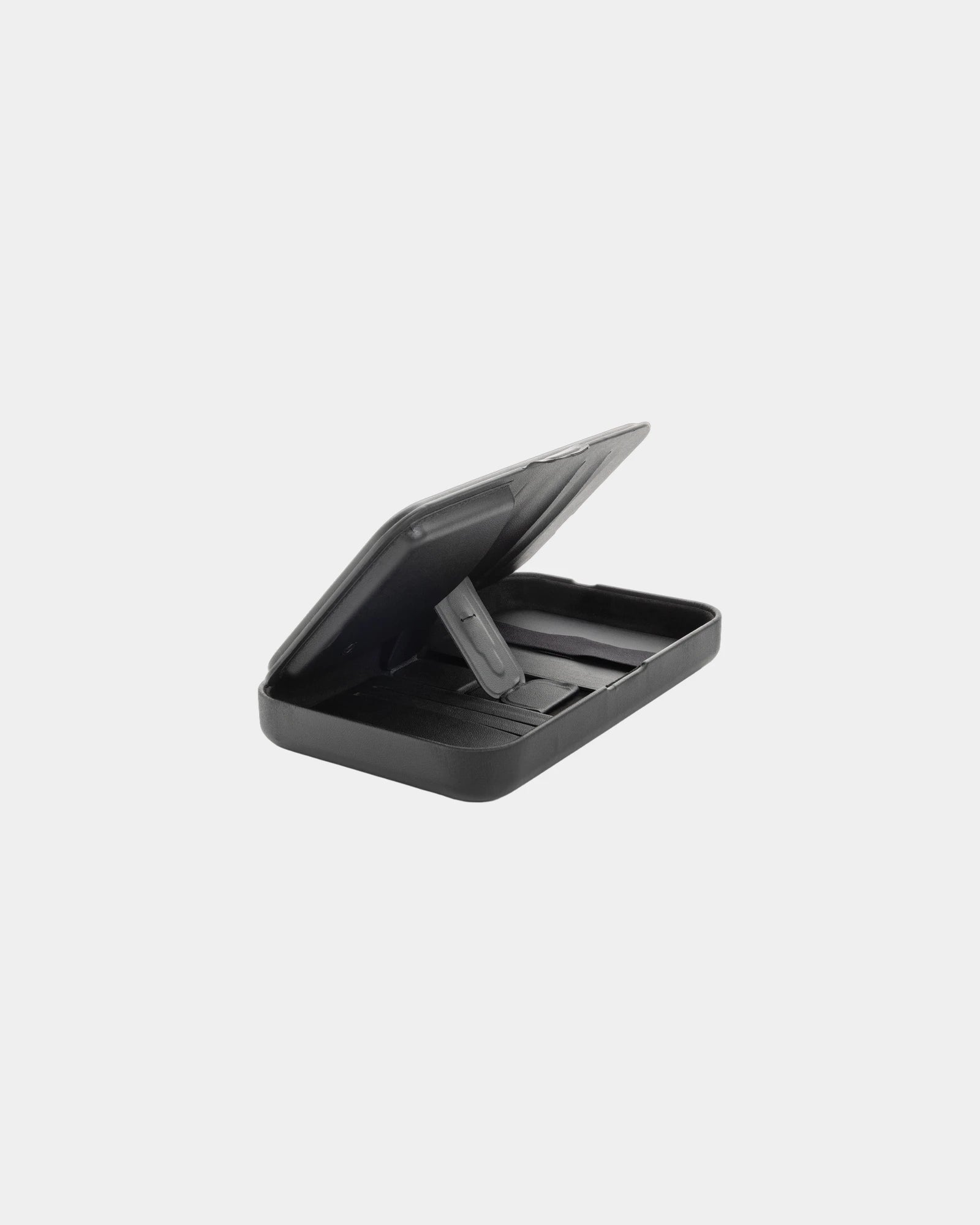 Custom recycled PU travel case with 3-in-1 charger - 4