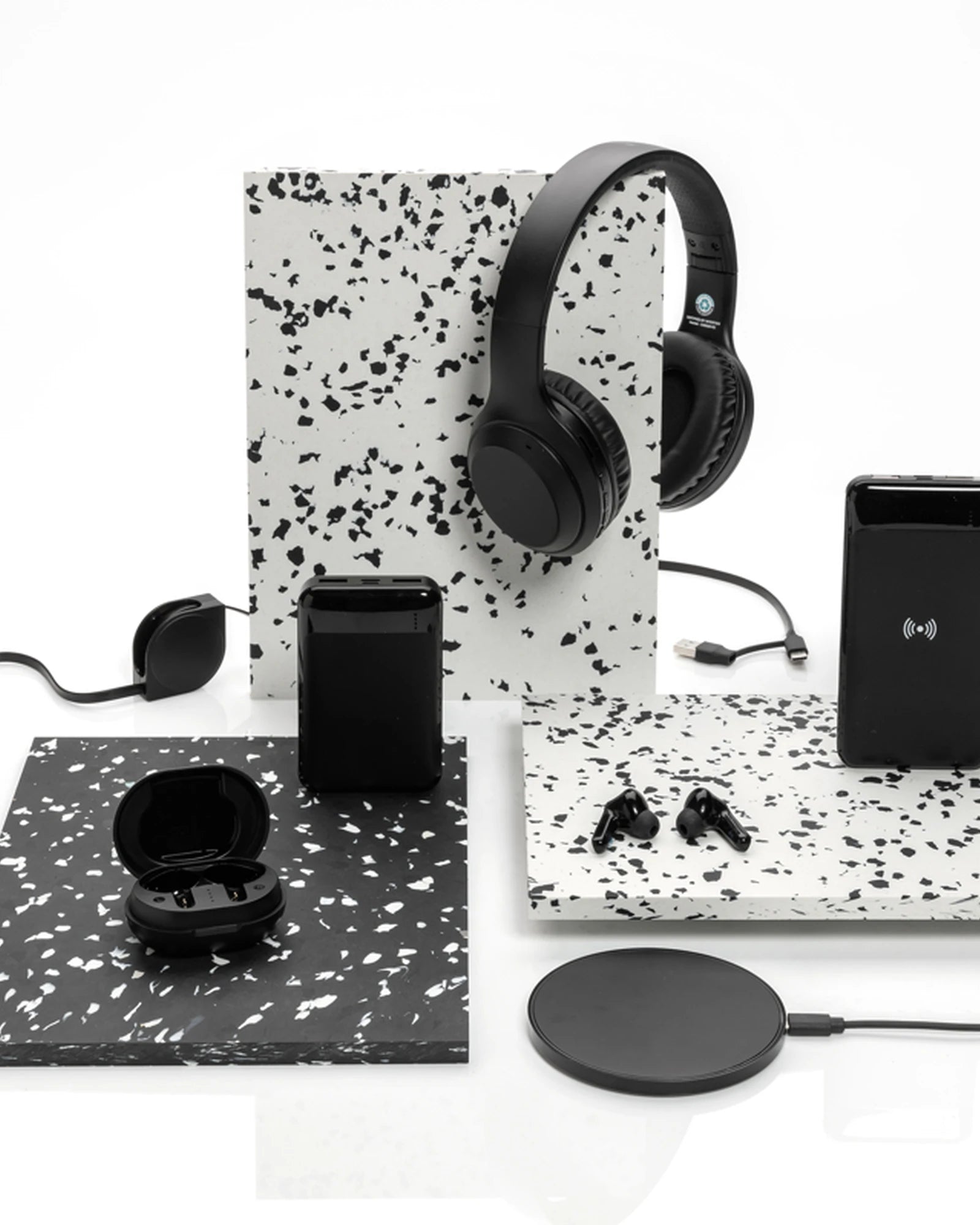 Custom recycled ABS wireless earbuds - 8