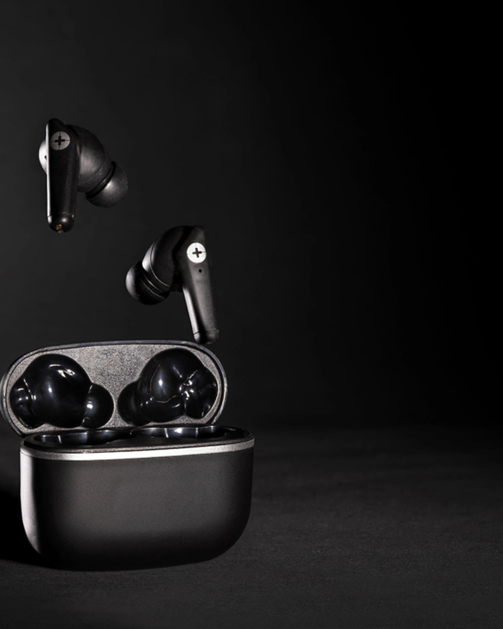 Custom recycled wireless earbuds - 9