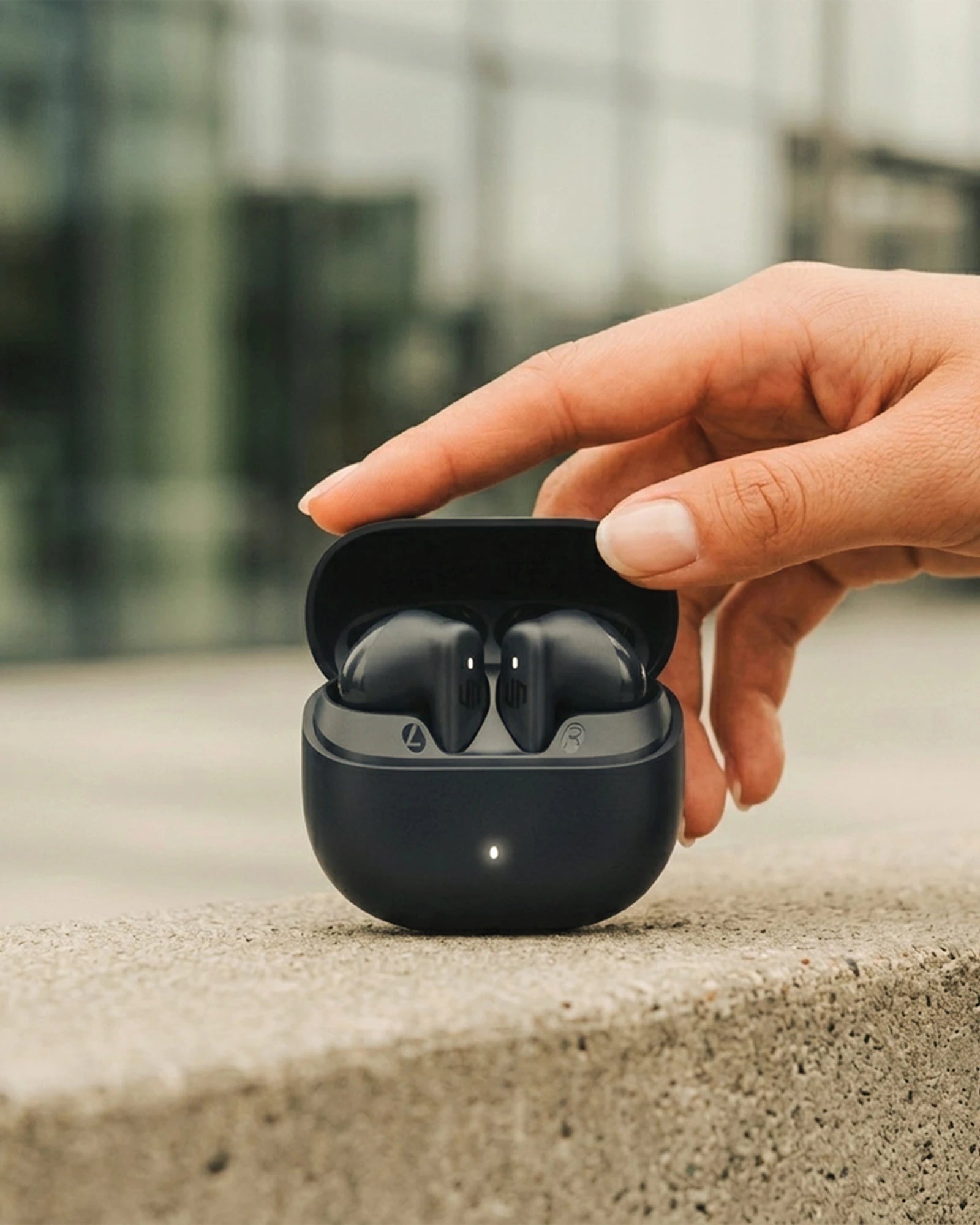 Custom recycled ABS wireless earbuds Urban Vitamin - 8