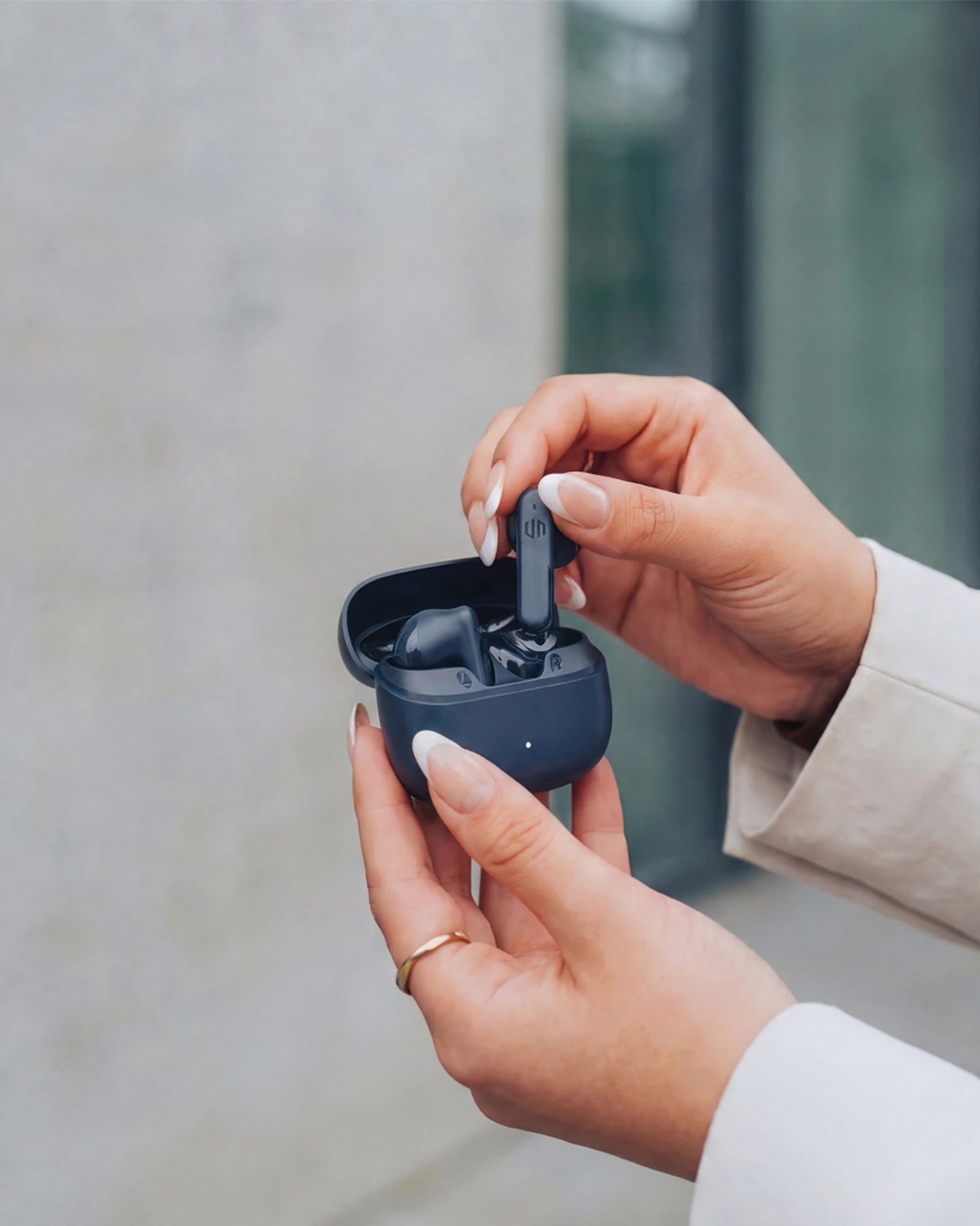 Custom recycled ABS wireless earbuds Urban Vitamin - 24