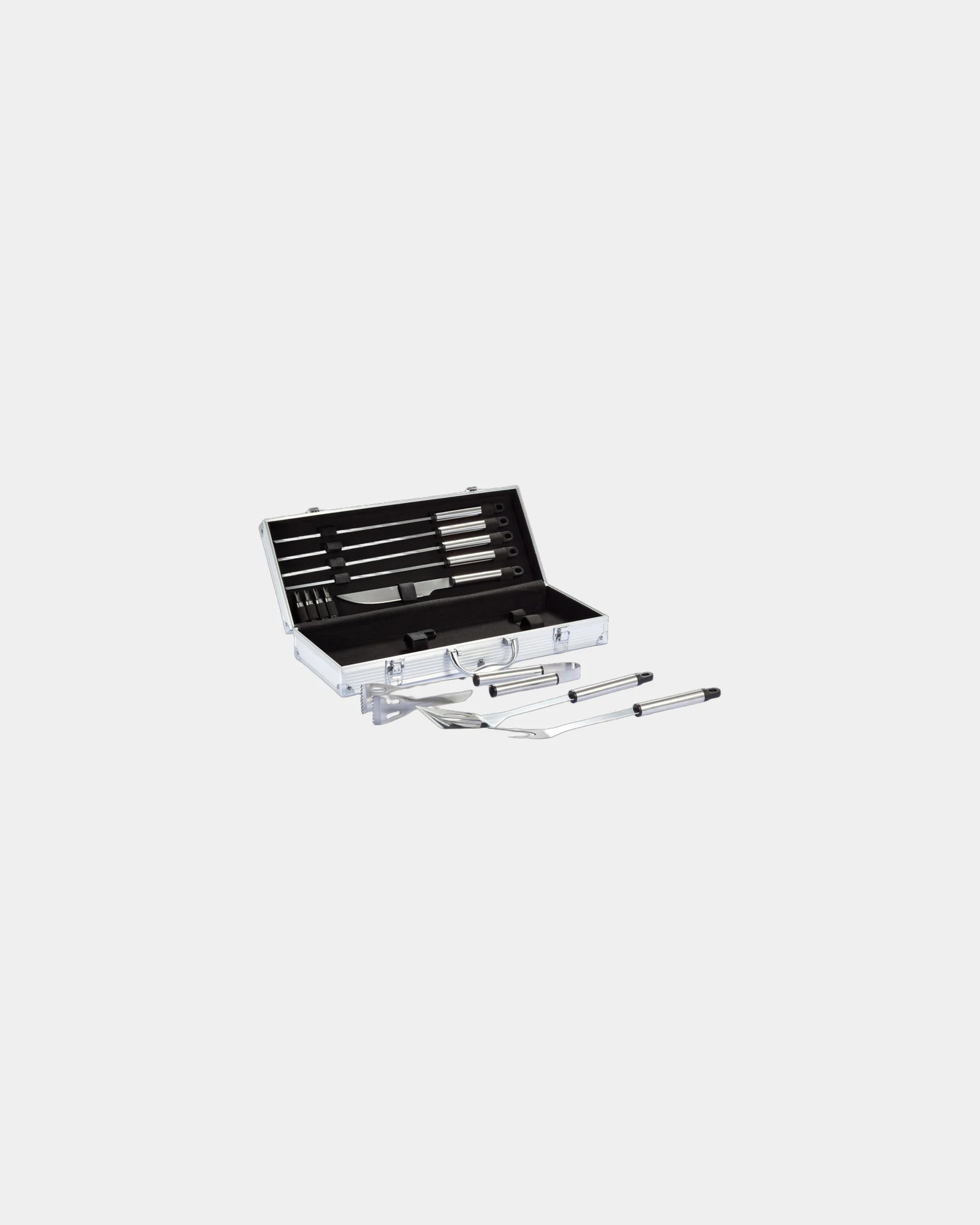 Promotional stainless steel barbecue set in aluminum case - Silver