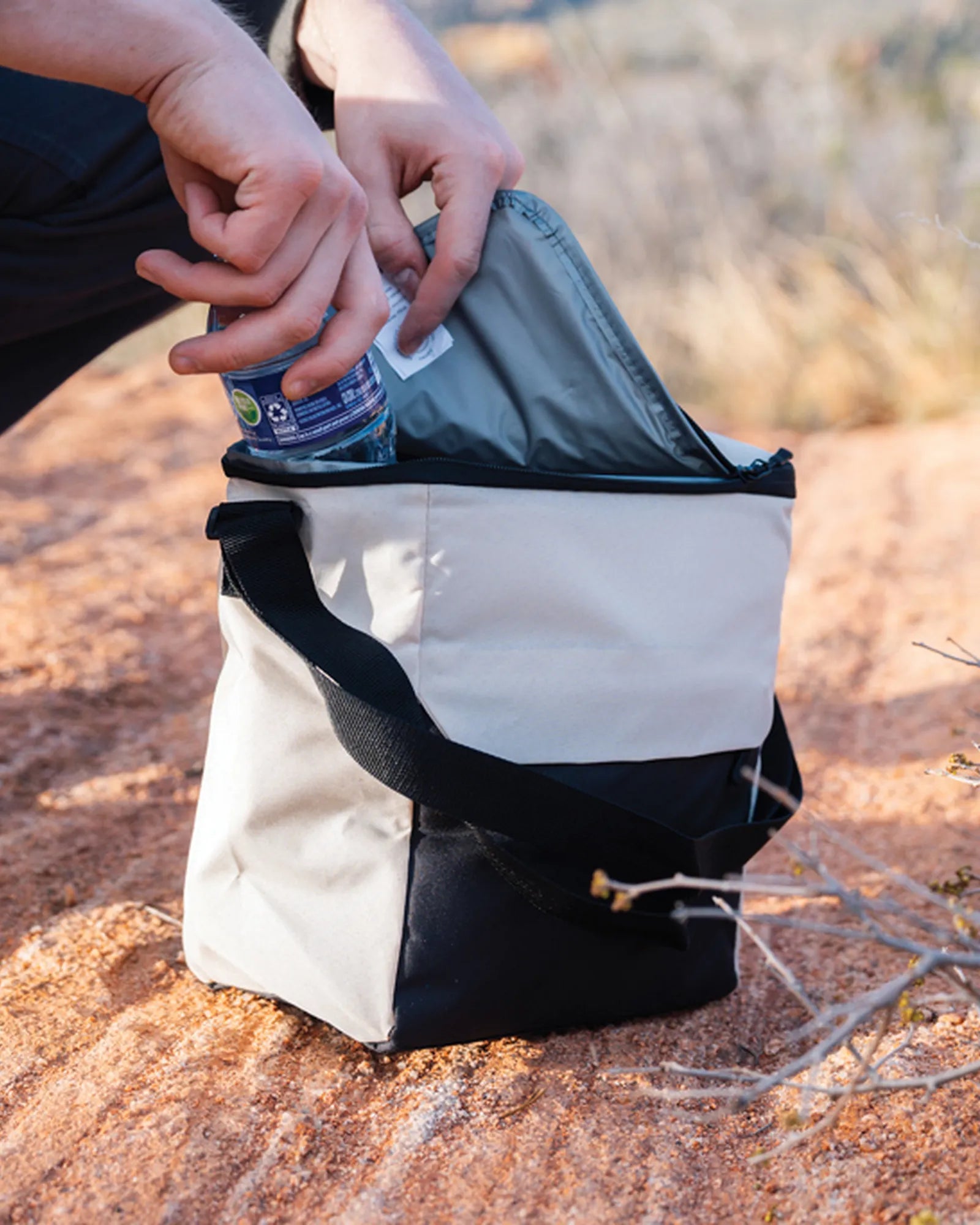 Custom rPET AWARE™ insulated bag - 12