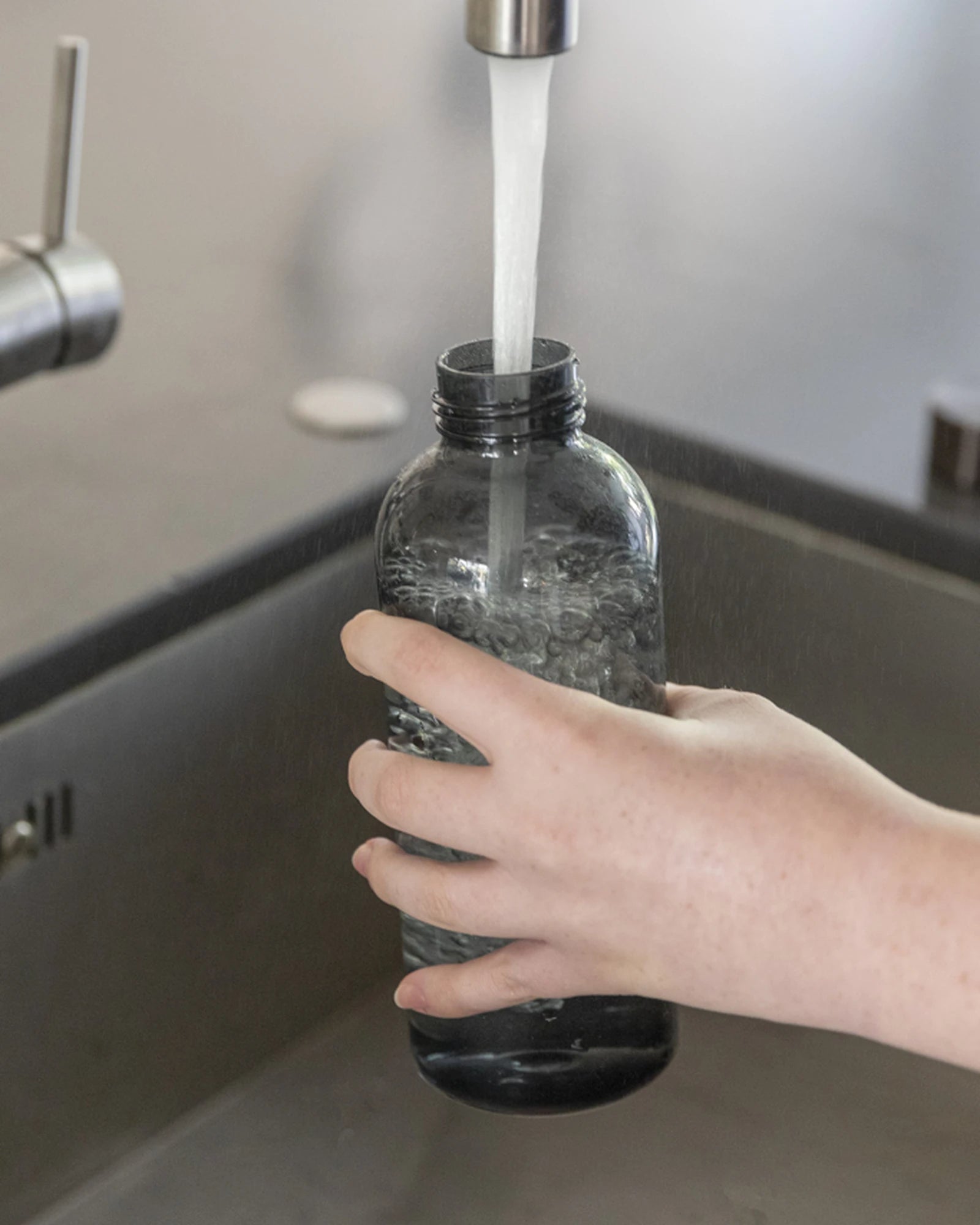 Promotional waterproof 620ml water bottle - 11
