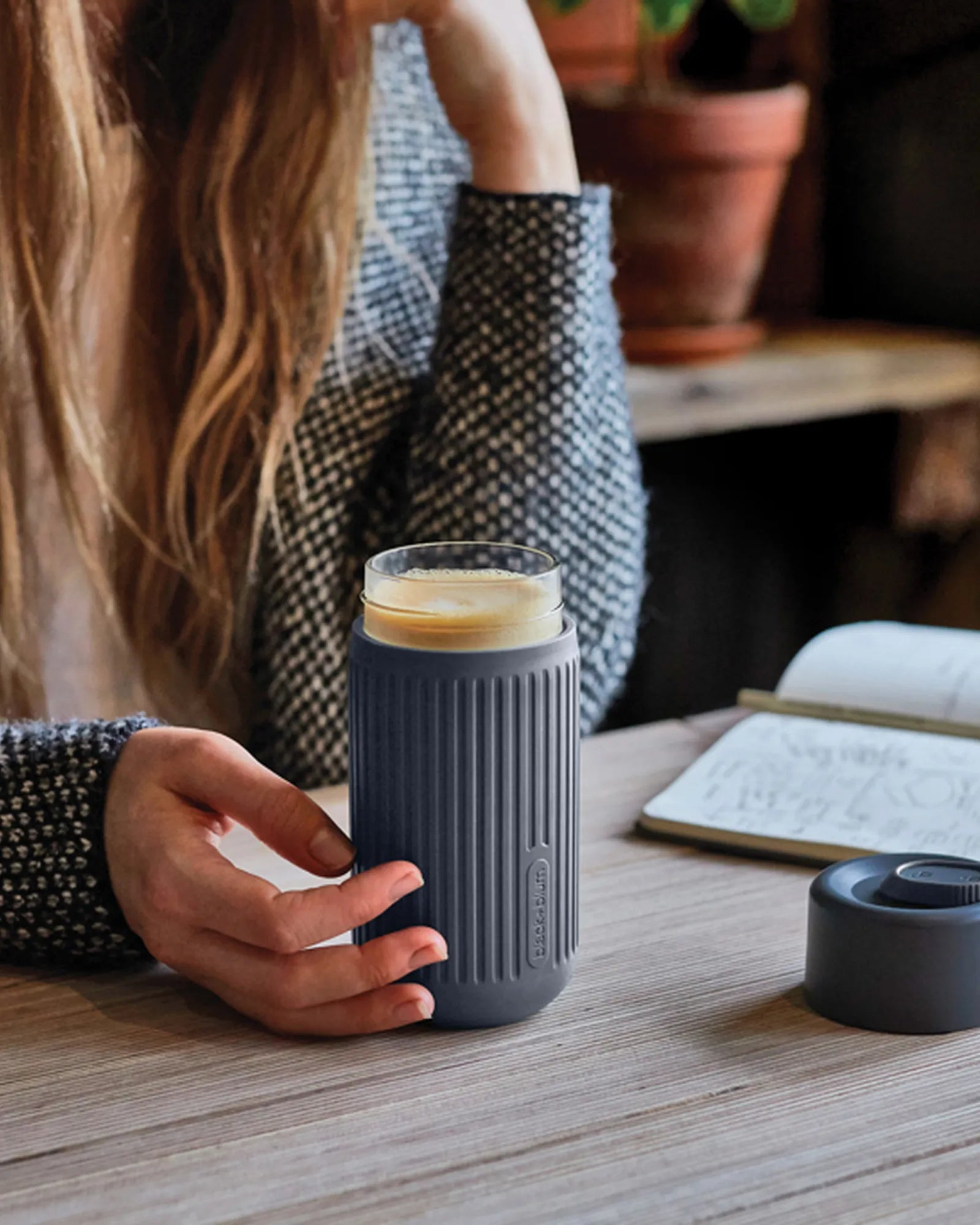 Custom eco-friendly glass travel mug Black + Blum 340ml - 5