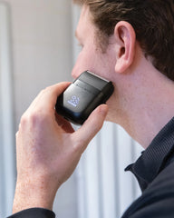 Promotional rechargeable IPX7 travel razor - 7