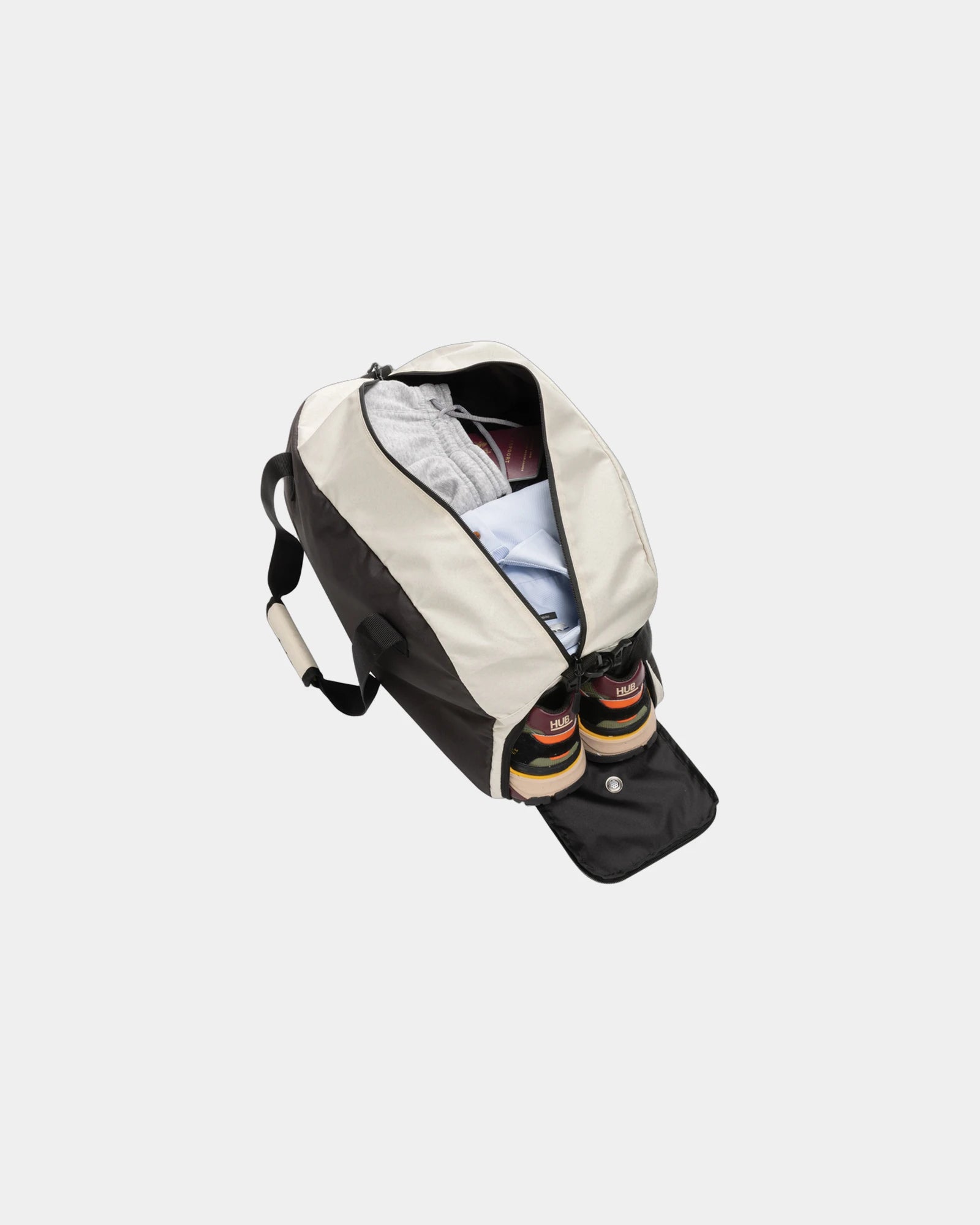 Custom rPET AWARE™ sports bag - 15