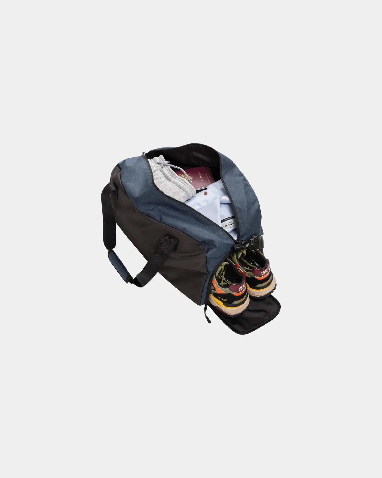 Custom rPET AWARE™ sports bag - 20