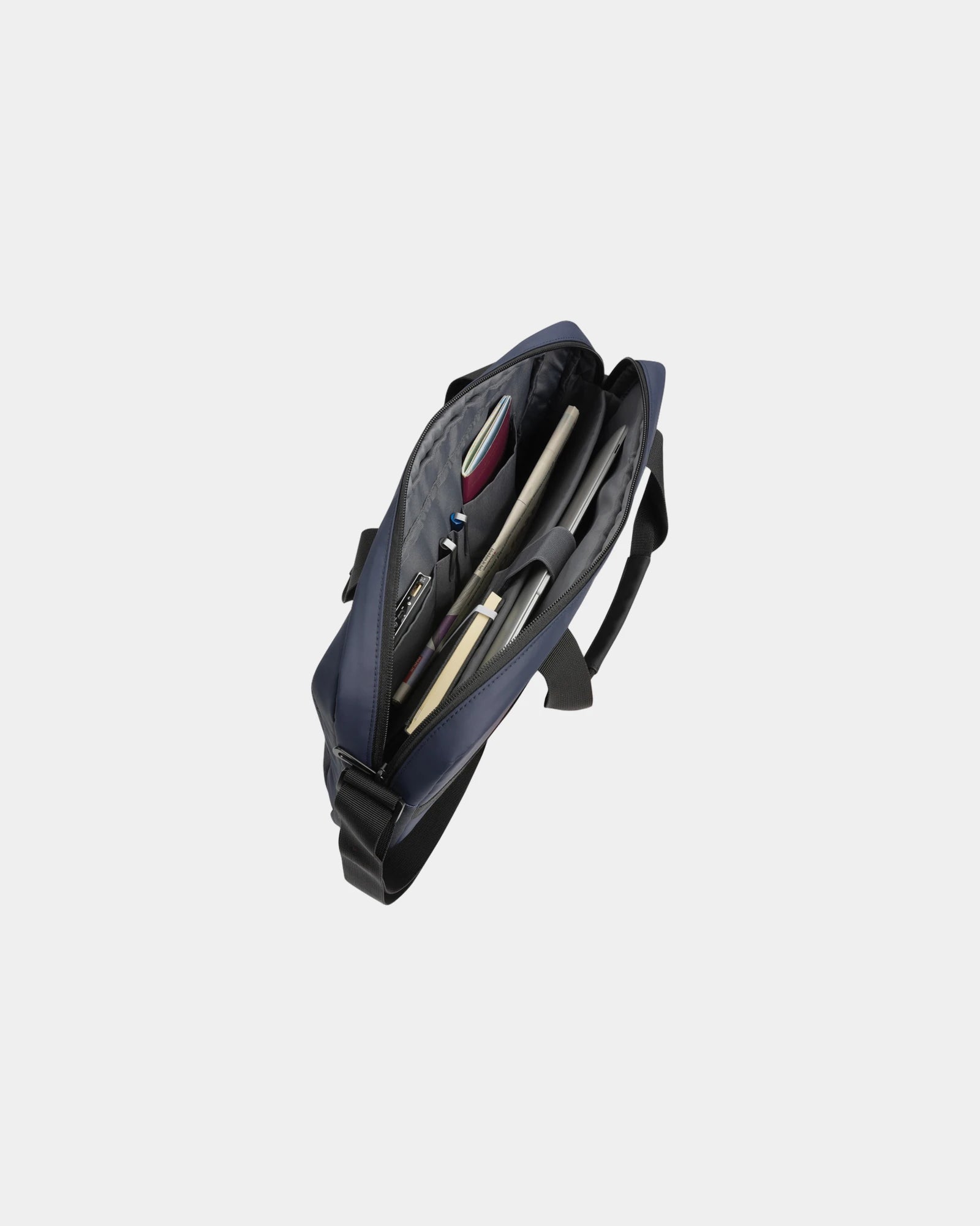 Custom rPET AWARE™ 15.6'' laptop bag - 16