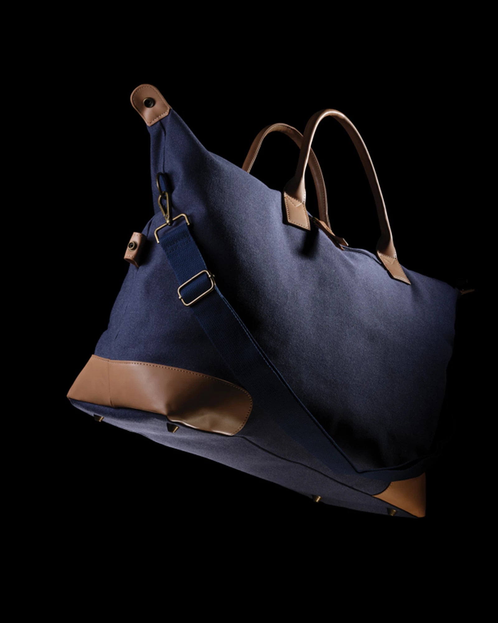 Custom recycled canvas weekend bag - 21