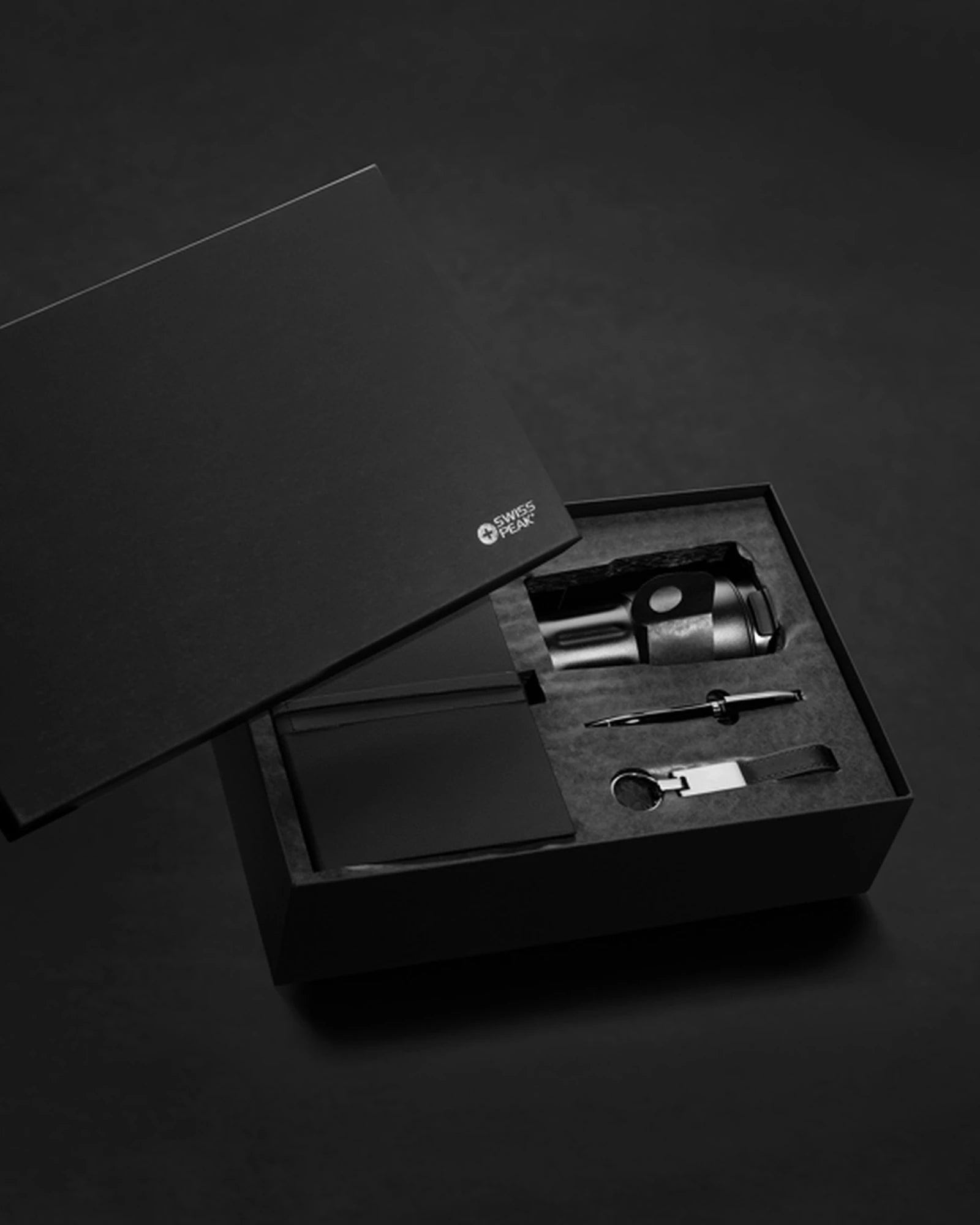 Promotional deluxe gift set with Swiss Peak mug - 4