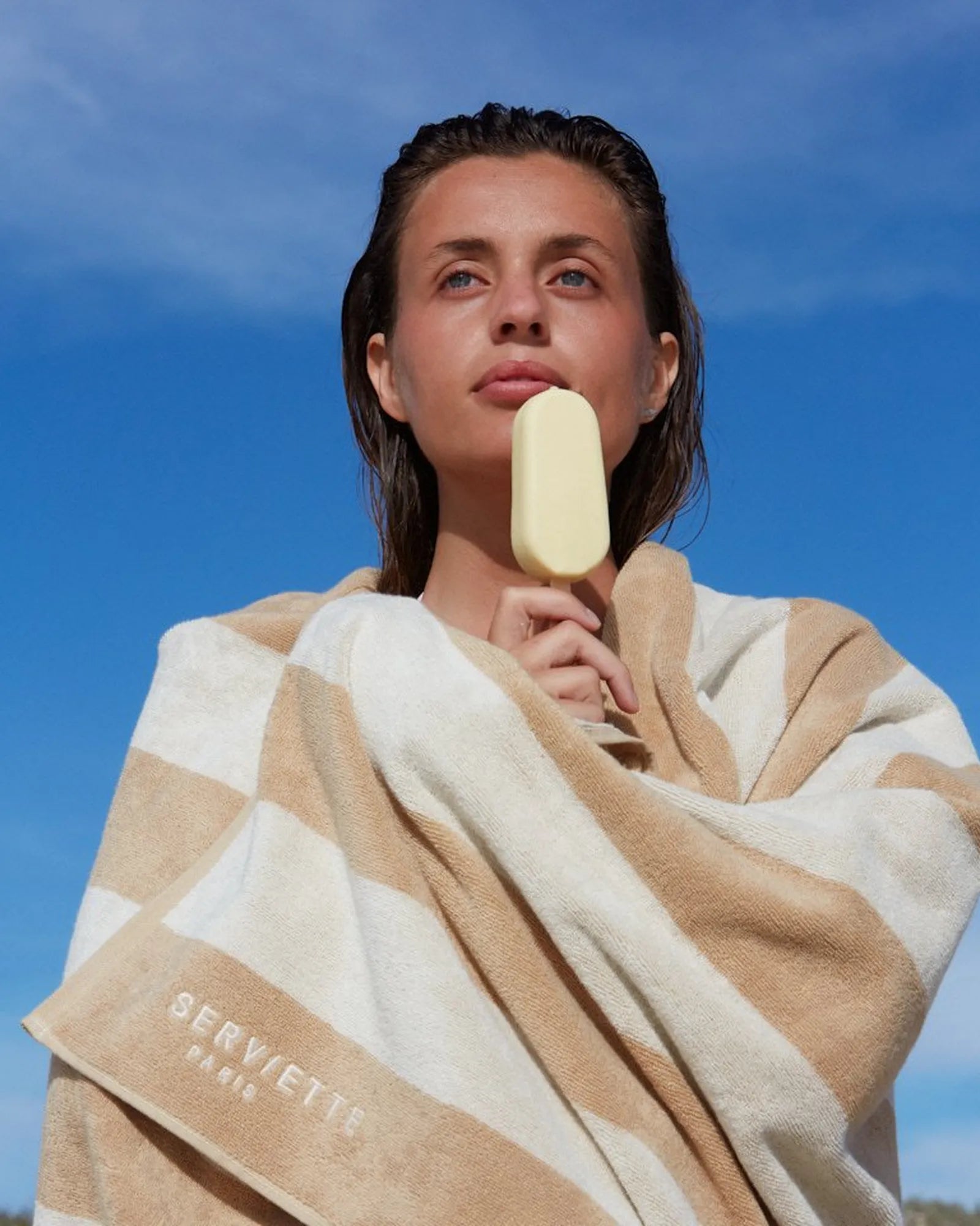 Custom eco-friendly beach towel LA SERVIETTE PARIS - 16