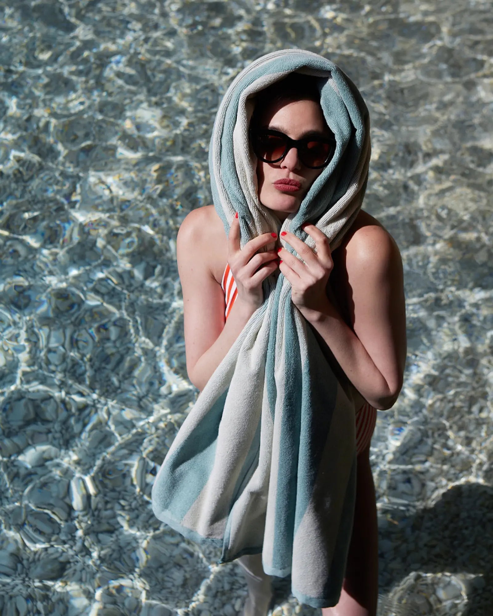 Custom eco-friendly beach towel LA SERVIETTE PARIS - 25