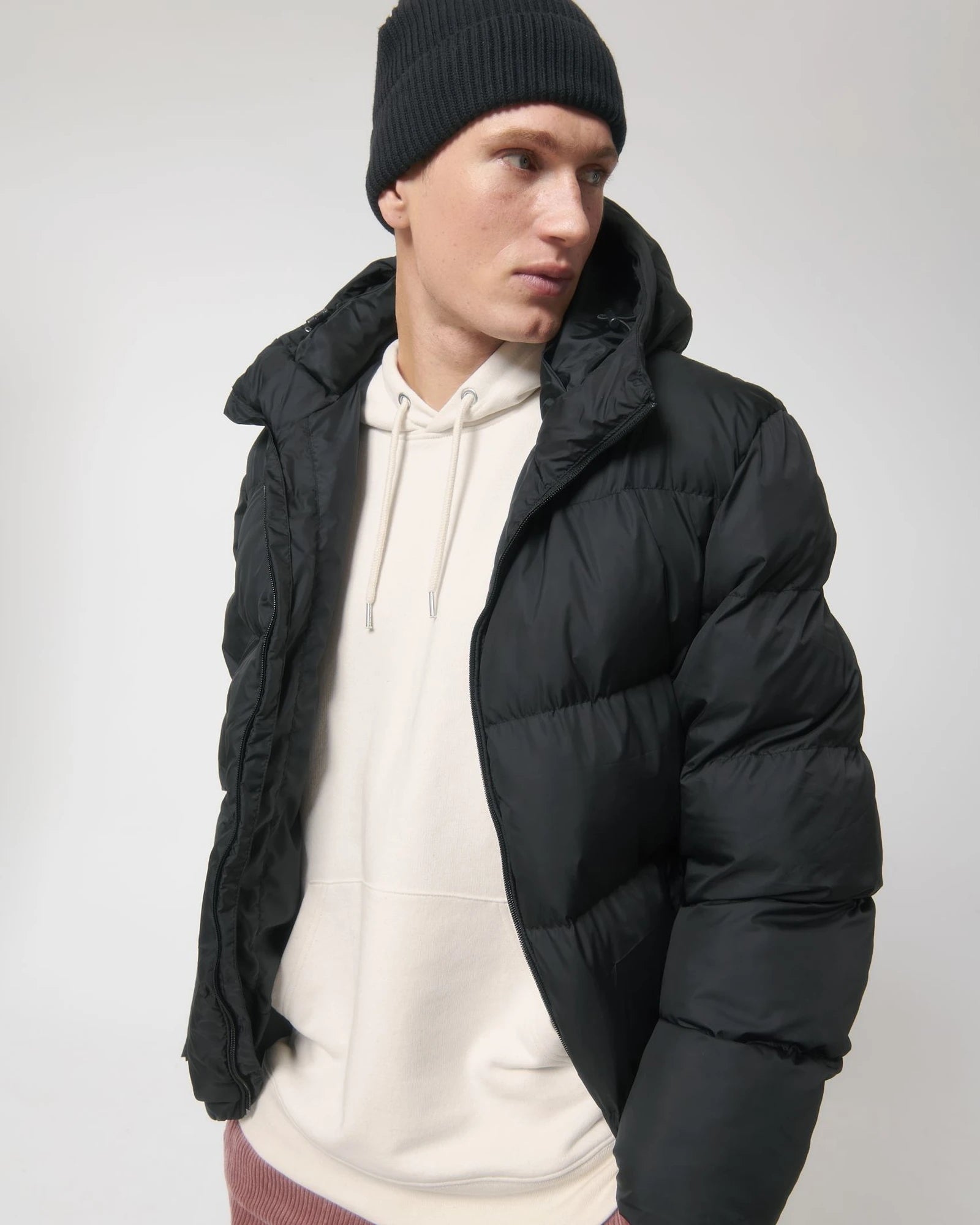 Custom recycled oversized jacket Stanley/Stella Puffer - Black