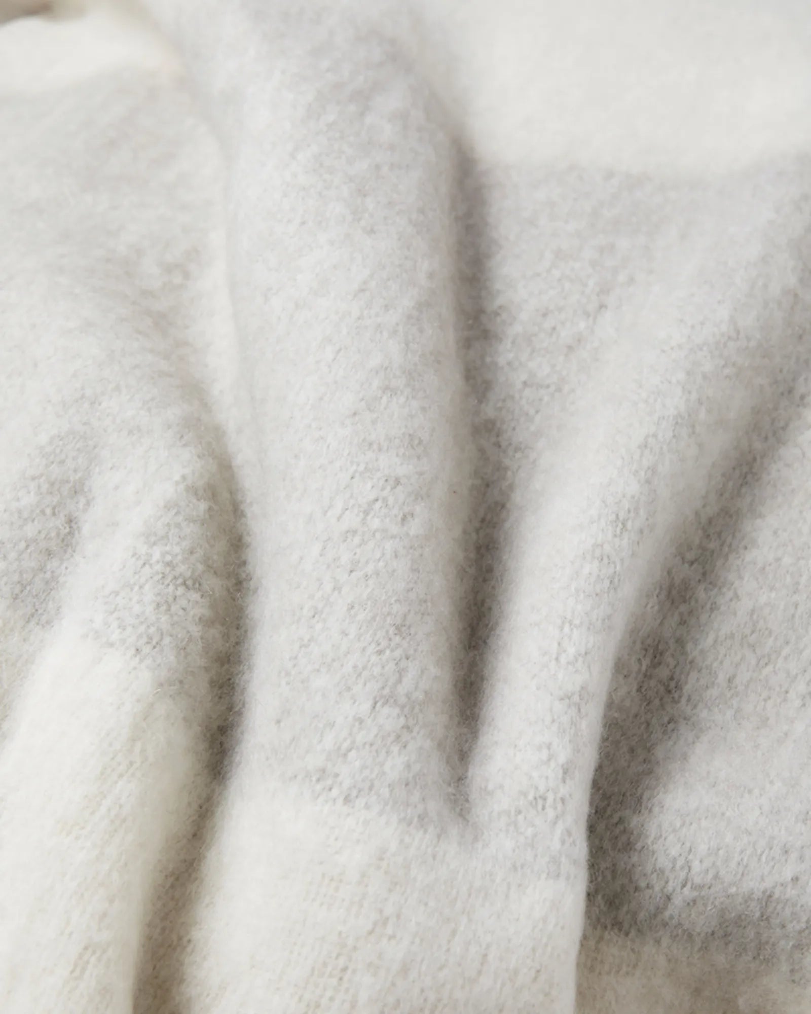Custom eco-friendly wool blend blanket Vinga Saletto - 12