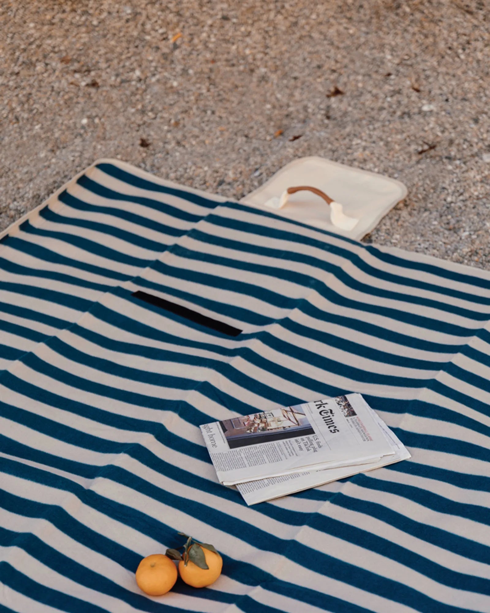 Custom recycled rPET picnic blanket Vinga Alba - 6