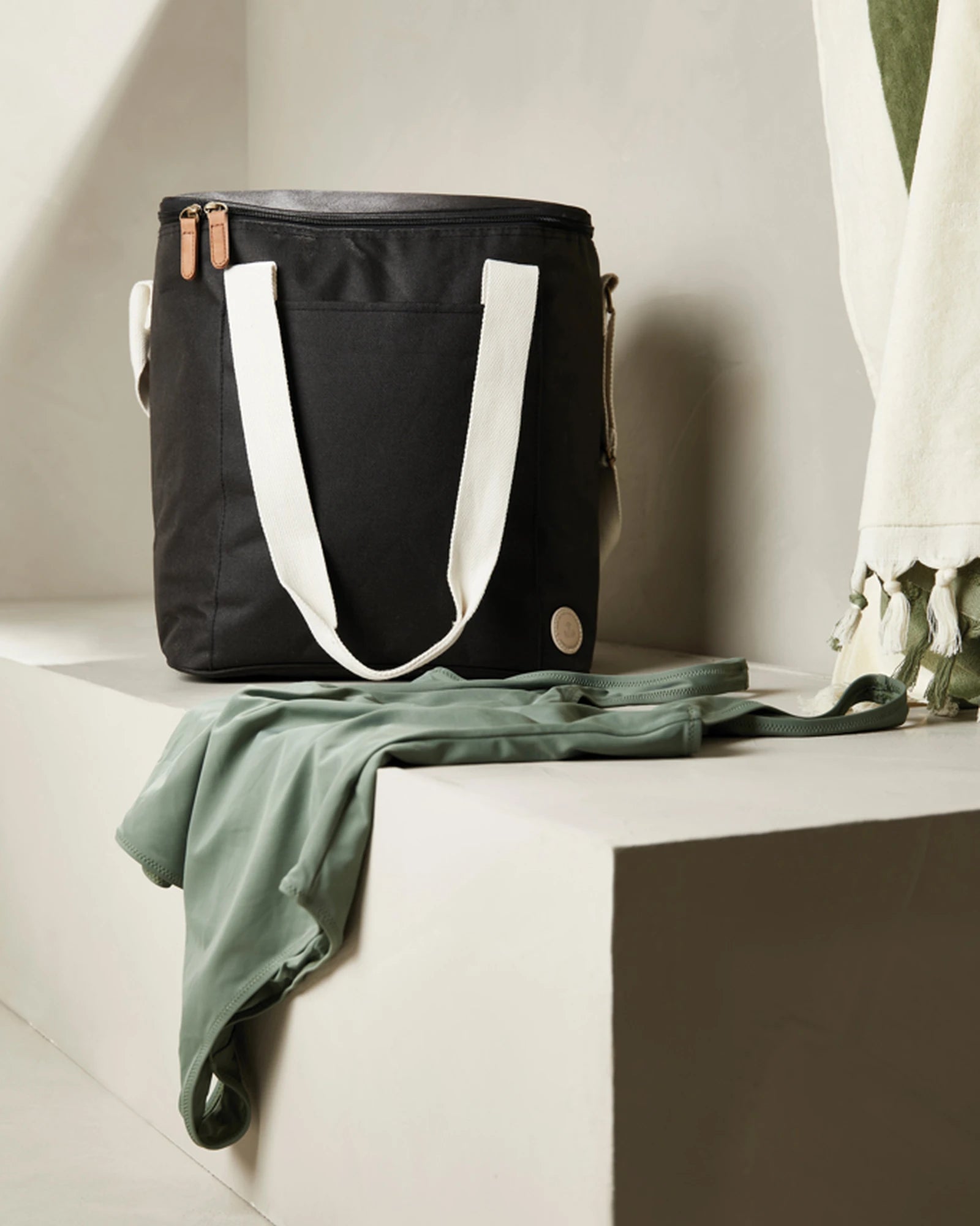 Custom insulated PET cooler bag Vinga Sortino - 17