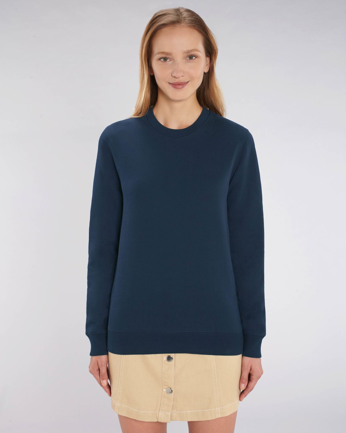 Premium unisex round neck sweatshirt in organic cotton to customize